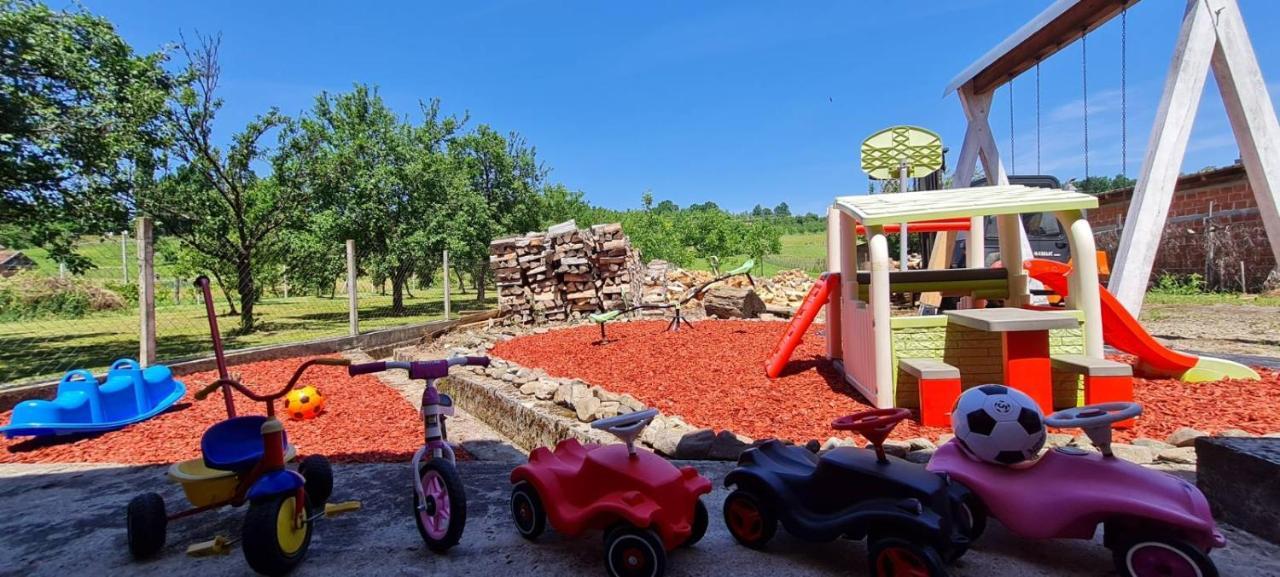 Villa Papuk Vocin Kültér fotó